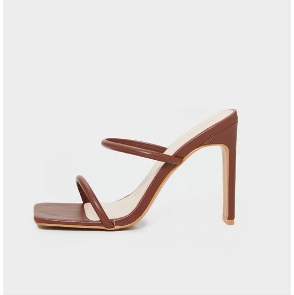 Pretty little thing brown heels - Picture 2 of 5